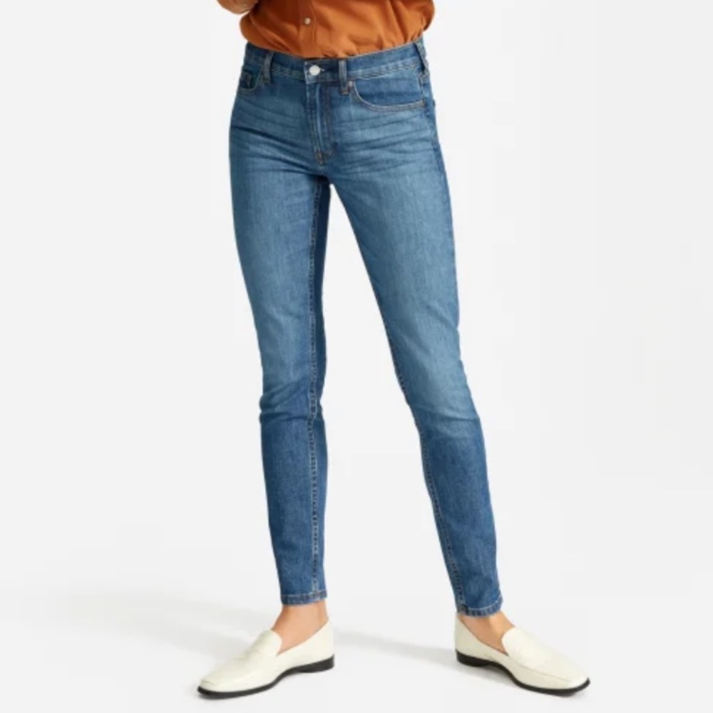 EVERLANE Medium Wash Mid-Rise Skinny Jeans